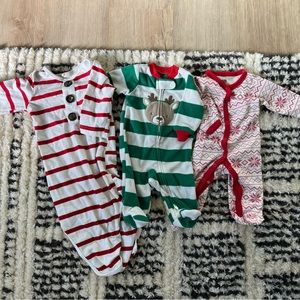 NB / 0-3m Christmas pajama lot